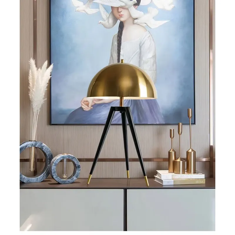 Modern Iron Tripod Table Lamp  - Home Decor Lighting Manufacturer 评论和价格