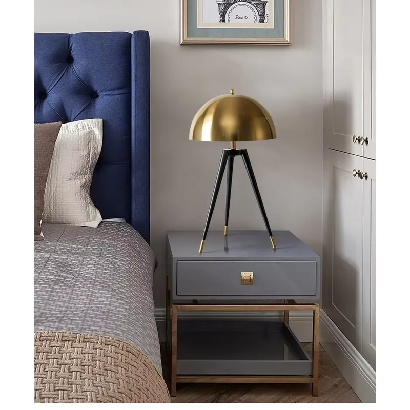 Modern Iron Tripod Table Lamp  - Home Decor Lighting Manufacturer 评论和价格